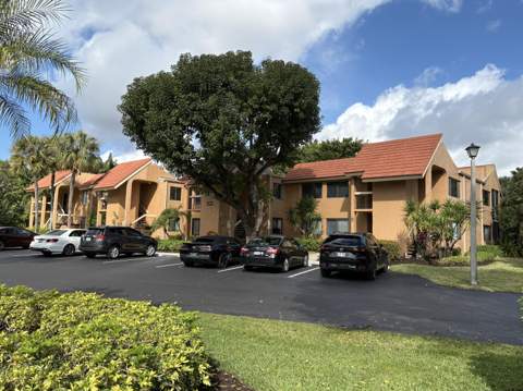 11280 Green Lake Drive #203, Boynton Beach FL - photo 6 of 31