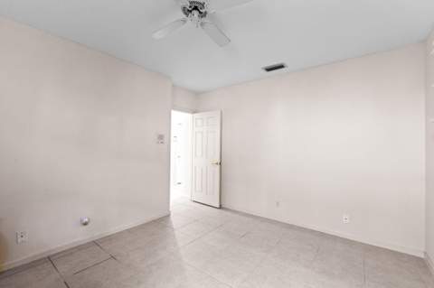 9055 Cypress Hollow Drive, Palm Beach Gardens FL - photo 19 of 55