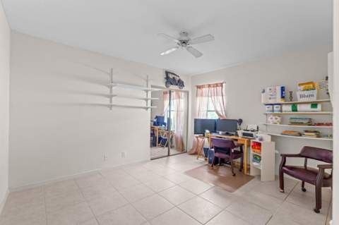 9055 Cypress Hollow Drive, Palm Beach Gardens FL - photo 18 of 55