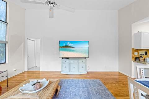 9055 Cypress Hollow Drive, Palm Beach Gardens FL - photo 17 of 55