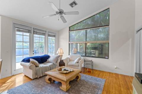 9055 Cypress Hollow Drive, Palm Beach Gardens FL - photo 16 of 55