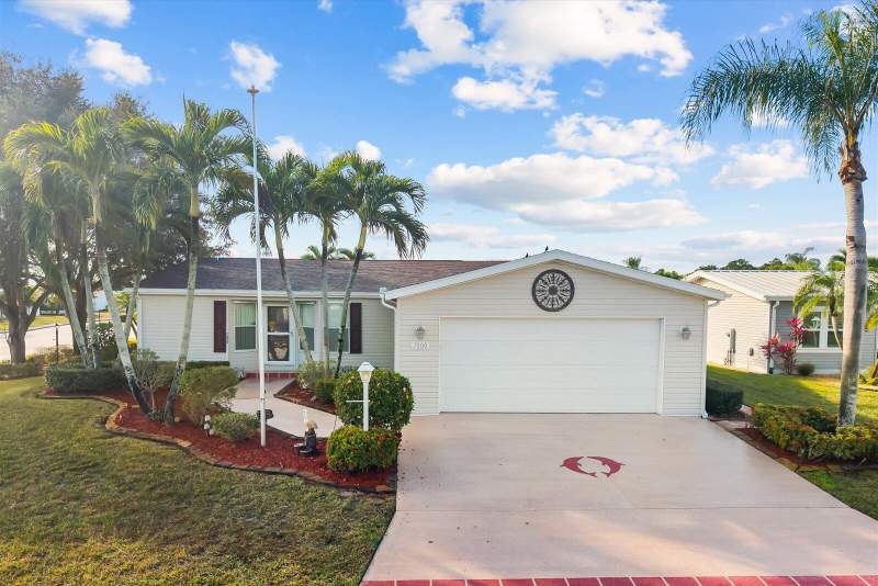 3 bedroom Manufactured Home at 7800 White Ibis Lane, Eagle Retreat At Savanna Club, Port St. Lucie — photo 3