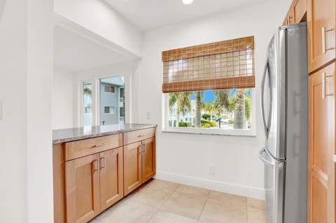 32 Colonial Club Drive #203, Boynton Beach FL - photo 22 of 47