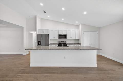 4122 SW Baird Street, Port St. Lucie FL - photo 13 of 66