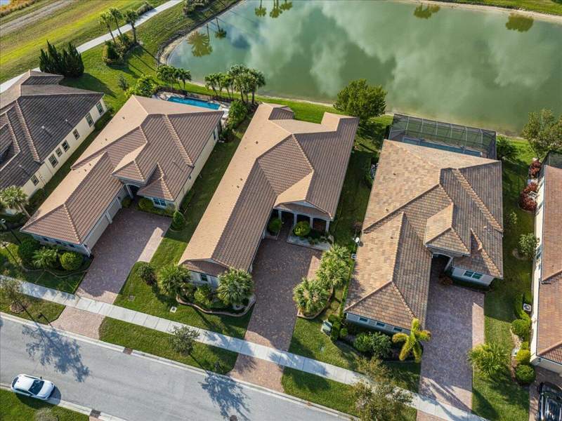 3 bedroom Single Family Residence at 17005 SW Sapri Way, Verano Pud No 1 Plat No 12, Port St. Lucie — photo 4