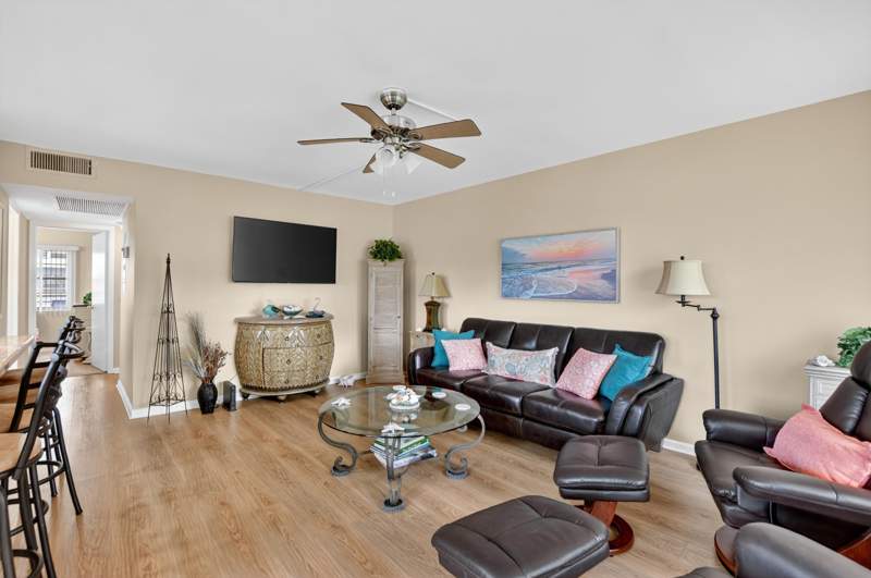 2 bedroom Condominium at 351 Fanshaw I, Fanshaw At Century Village Condo, Boca Raton — photo 5