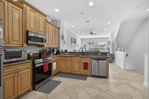 4511 Artesa Way, Palm Beach Gardens FL - photo 7 of 51