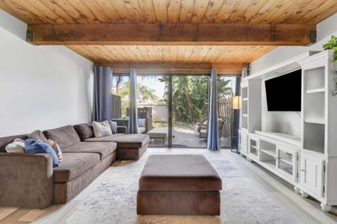 4801 NW 2nd Avenue #101, Boca Raton FL - photo 10 of 31