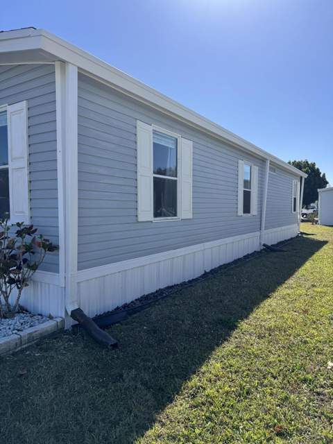 13953 Adelfa Avenue, Fort Pierce FL - photo 6 of 38