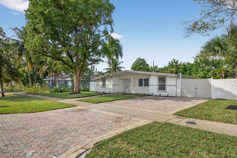 4 bedroom Single Family Residence at 5183 NE 15th Avenue, Pompano Beach Highlands, Pompano Beach — photo 3