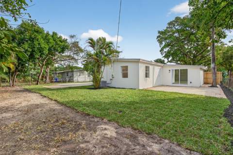 5183 NE 15th Avenue, Pompano Beach FL - photo 8 of 34