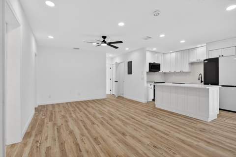 5183 NE 15th Avenue, Pompano Beach FL - photo 10 of 34
