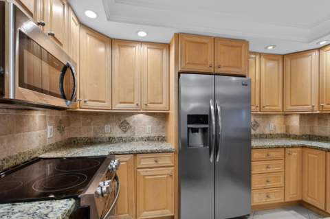 405 N Ocean Boulevard #208, Pompano Beach FL - photo 11 of 61