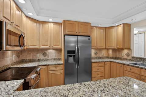 405 N Ocean Boulevard #208, Pompano Beach FL - photo 15 of 61
