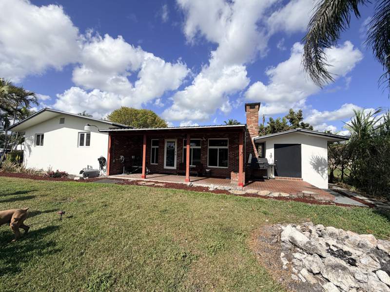 4 bedroom Single Family Residence at 955 NW 4th St Street, Northmoor Gardens Add B G In, Belle Glade — photo 3