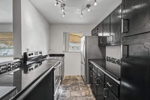 275 South Boulevard #C, Boynton Beach FL - photo 7 of 20