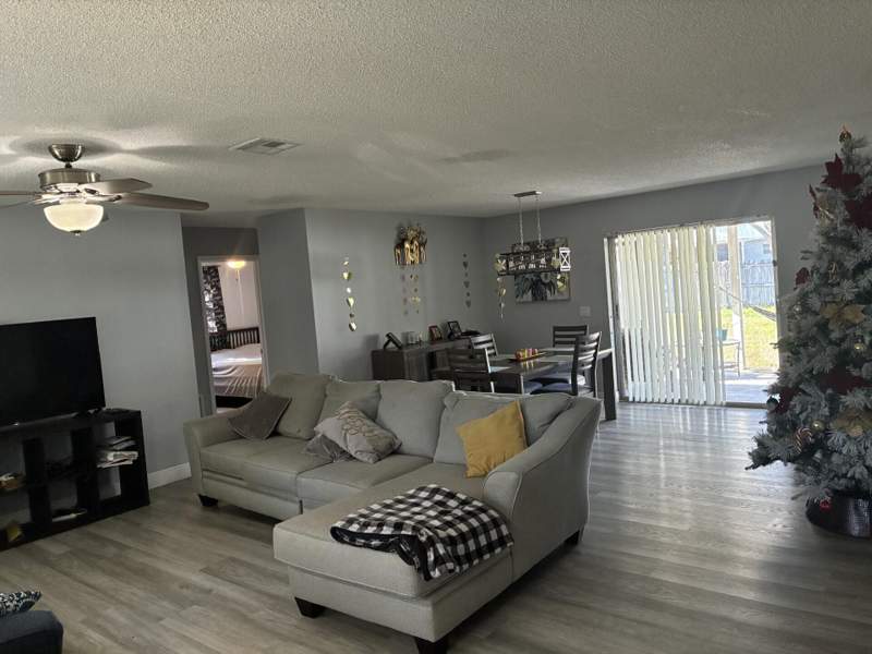 3 bedroom Single Family Residence at 2434 SE Sidonia Street, South Port St Lucie-Unit 05- Blk79 Lot 22 (Map 44/11S) (Or 4033-2263), Port St. Lucie — photo 2