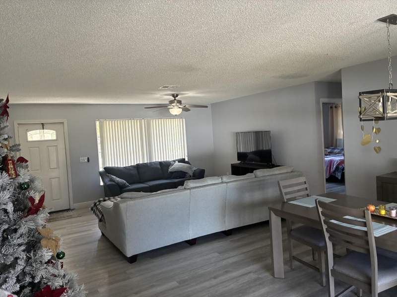 3 bedroom Single Family Residence at 2434 SE Sidonia Street, South Port St Lucie-Unit 05- Blk79 Lot 22 (Map 44/11S) (Or 4033-2263), Port St. Lucie — photo 4