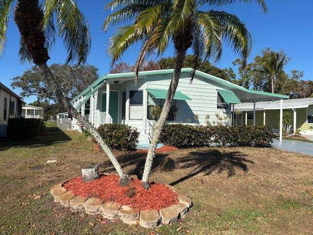 2 bedroom Manufactured Home at 8203 Cinnamon Lane, Savanna Club Plat I, Port St. Lucie — photo 1