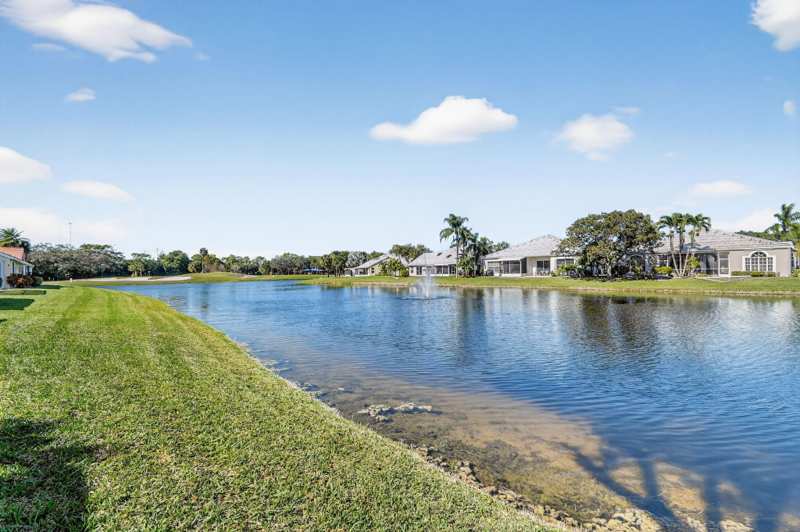 2 bedroom Villa at 6179 Bear Creek Court, Atlantic National/Lacuna /Fairfields Lacuna 1-A, Lake Worth — photo 1