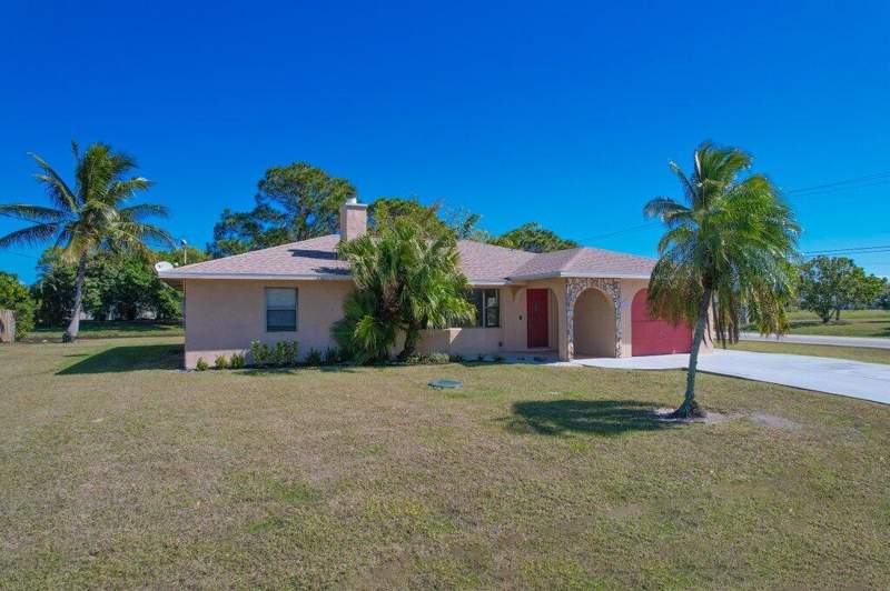 2 bedroom Single Family Residence at 2097 SE Mantua Street, Port St Lucie Section 30, Port St. Lucie — photo 2