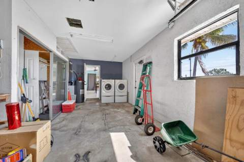 2097 SE Mantua Street, Port St. Lucie FL - photo 16 of 29