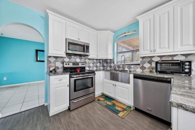 2 bedroom Single Family Residence at 2097 SE Mantua Street, Port St Lucie Section 30, Port St. Lucie — photo 5