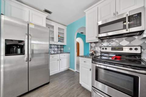 2097 SE Mantua Street, Port St. Lucie FL - photo 6 of 29