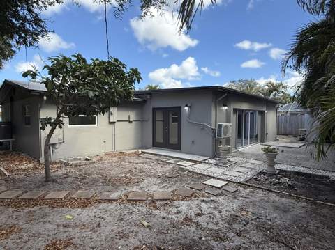 507 SW North River Point Drive, Stuart FL - photo 6 of 24