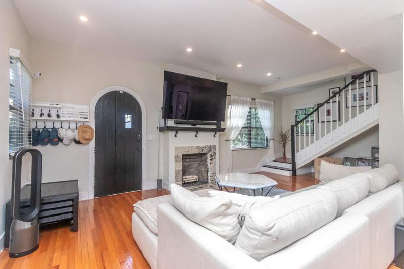 3 bedroom Single Family Residence at 823 38th Street, Northwood Add, West Palm Beach — photo 5