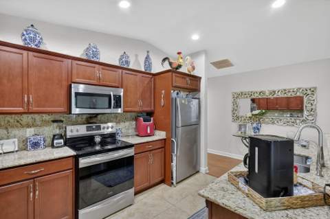 34 Nogales Way, Port St. Lucie FL - photo 15 of 57