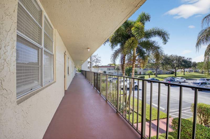 2 bedroom Condominium at 27 Abbey Lane #207, Abbey Village, Delray Beach — photo 4