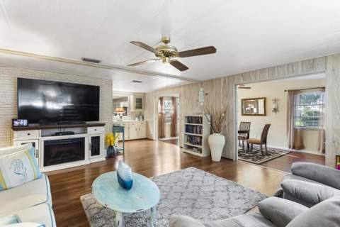 485 Onyx Way, Jensen Beach FL - photo 9 of 25