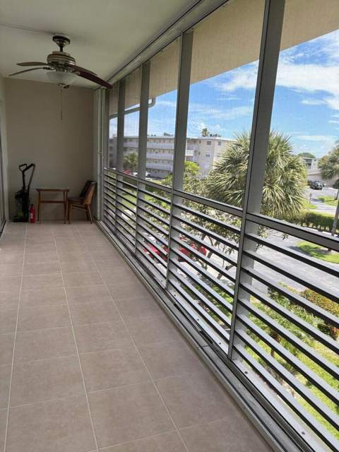 2770 S Garden Drive #304, Lake Worth FL - photo 7 of 26