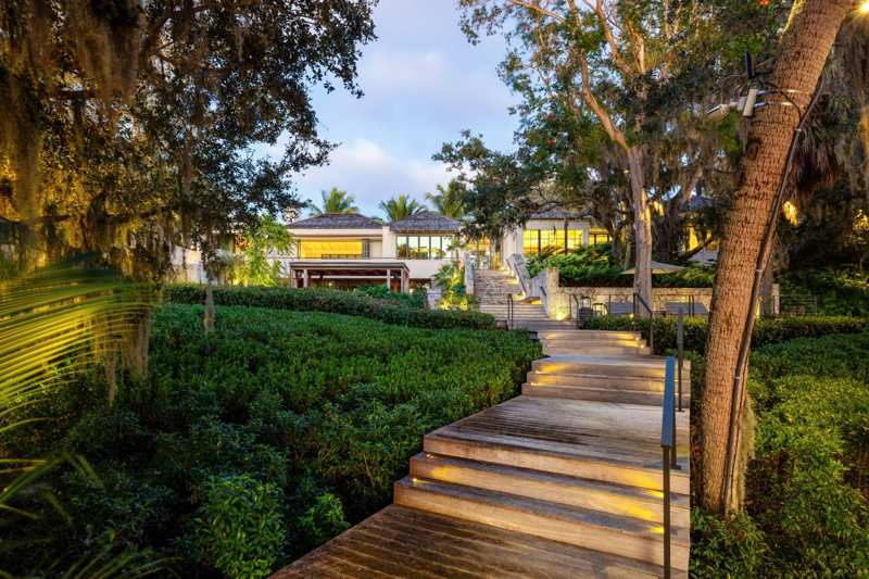 4 bedroom Single Family Residence at 109 S River Road, Arbela, Sewalls Point — photo 1