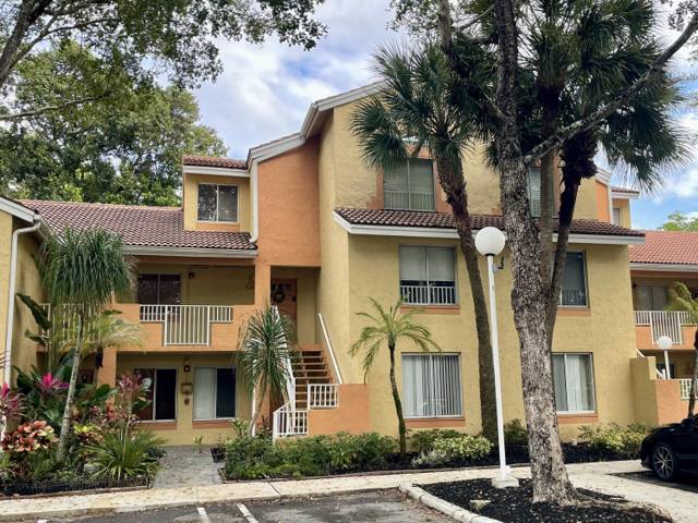 Napoli Gardens at Coral Springs