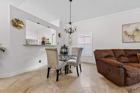 8063 Via Hacienda, Riviera Beach FL - photo 7 of 42