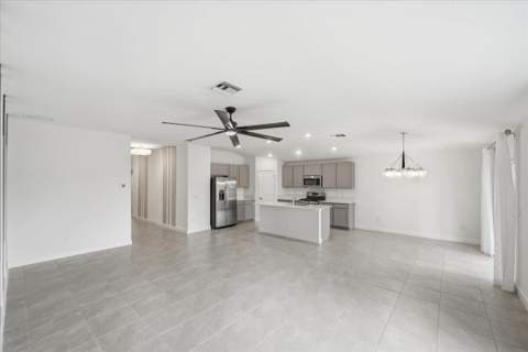 6205 NW Sweetwood Drive, Port St. Lucie FL - photo 12 of 51