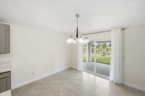 6205 NW Sweetwood Drive, Port St. Lucie FL - photo 13 of 51