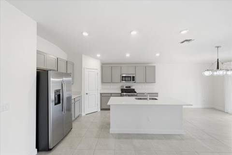 6205 NW Sweetwood Drive, Port St. Lucie FL - photo 16 of 51