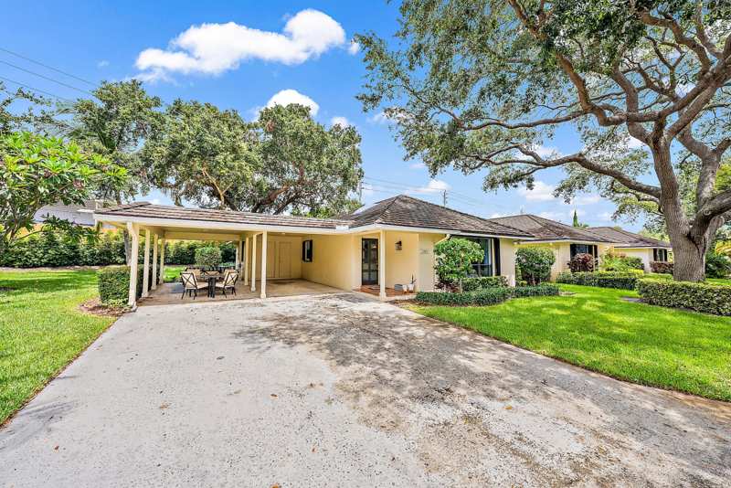 2 bedroom Single Family Residence at 11325 Twelve Oaks Way, Twelve Oaks Condo, North Palm Beach — photo 1