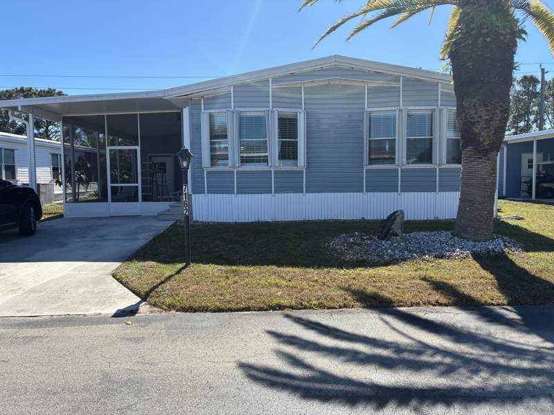 2 bedroom Manufactured Home at 7162 SE Sweetwood Terrace, Pinelake Gardens & Estates, Stuart — photo 2