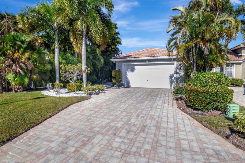 3 bedroom Single Family Residence at 4022 Manchester Lake Drive, Wycliffe, Lake Worth — photo 2