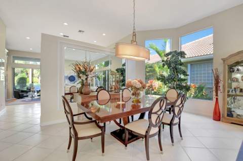 4022 Manchester Lake Drive, Lake Worth FL - photo 10 of 67