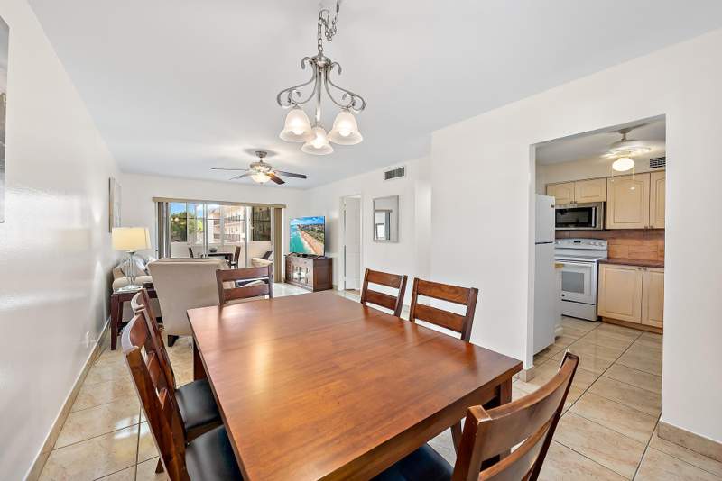1 bedroom Condominium at 701 Lori Drive #206, Lakeside Village Condo 7, Palm Springs — photo 3