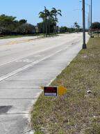 84 SW 1 Court, Deerfield Beach FL - photo 7 of 9