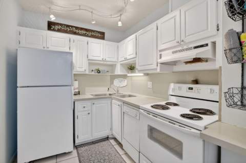 2424 SE 17th Street #208b, Fort Lauderdale FL - photo 8 of 16