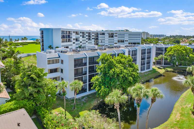 1 bedroom Condominium at 1605 S Us Highway 1 #A106, Sea Rise Condo, Jupiter — photo 1