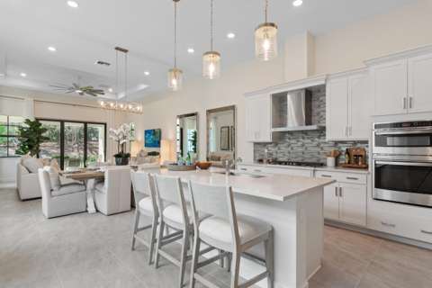 560 SE Fascino Circle, home for sale on SE Fascino Circle