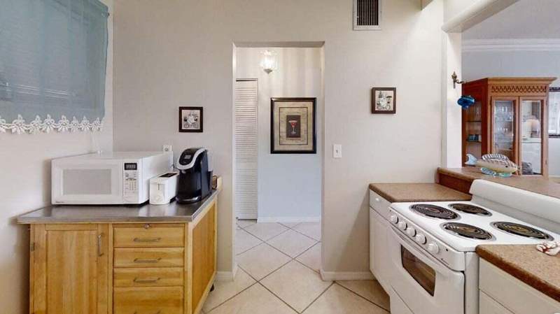 1 bedroom Condominium at 2616 Garden Drive #209, Lake Clarke Gardens Condo 9, Lake Worth — photo 5